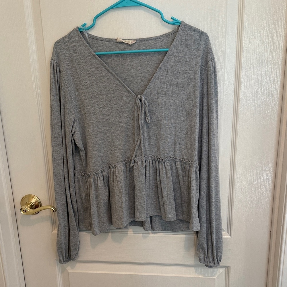 Altar’d State Gray Women's Peplum Top